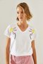 Women's White V-Neck Daisy Patterned Colorful Sequin Embroidered T-Shirt 60251469 - 5