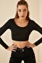 Women- Body Crop, Blouse U Neck Black
