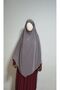 Maxi ready-to-wear veiled sandy soufflé khimar grey, suitable for Hajj and Umrah.