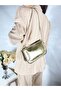 Women's Gold Gold Chain Shoulder and Shoulder Bag - 2