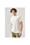 تي شيرت ذو قصة عادية ومريح مصنوع من القطن بنسبة 100% ورقبة دائرية