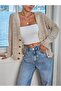 سترة قصيرة كبيرة الحجم بأزرار حجرية من Dier Moda - 6