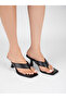 Textured Thong Strap Sandals - 6