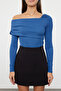 Indigo Asimetrik Yaka Drapeli Fitted/Vücuda Oturan Bürümcük Çıtçıtlı Örme Body TWOAW23BD00043 - 3