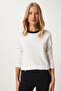 Women's White Contrast Color Collared Cotton Knitted Basic Blouse Nj00157