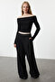 Siyah Carmen Yaka Fitted/Vücuda Oturan Crop Esnek Örme Bluz TWOAW25BZ00008 - 6