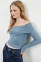 Indigo Carmen Yaka Crop/Kısa Esnek Örme Bluz TWOAW25BZ00008 - 2