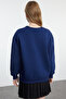 Lacivert Regular/Normal Kalıp Nakışlı Kalın Örme Sweatshirt TWOAW25SW00050 - 5