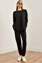 Women's Black Soft Textured Bottom and Top Crystal Tracksuit Set Etkm-0000064