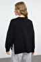 Siyah Oversize/Geniş Kesim Yırtmaçlı Bisiklet Yaka Yumuşak Tuşeli Örme Sweatshirt TWOAW25SW00057 - 5