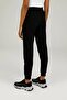 بدلة رياضية W-ct133 Basic Jogger 2pr مطرزة بجيبين وربطة عنق سفلية - 3