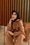 شال مع قبعة