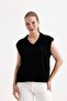 Women's Embroidered V-Neck Black Sweater - 7