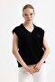 Women's Embroidered V-Neck Black Sweater - 6
