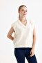 Women's Embroidered V-Neck Cream Sweater - 6