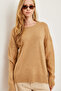 Women's Camel Crew Neck Soft Textured Knitwear Sweater Kzk-19000807 - 2
