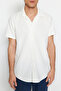 Beyaz Regular Fit Apaş Yaka Yazlık Gömlek TMNSS23GO00105 - 5