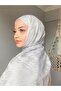 شال حريري فضي منقوش على شكل قوس قزح - 2