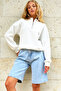 Women's White Stand Collar Zippered 3 Thread Crop Sweatshirt with Inner Lining Alc-X12757 - 3