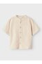 short-sleeved shirt