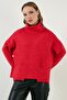 Loose Pullover Sweater with Slits on the Sides, Turtleneck Collar and Pockets 63622553 - 3