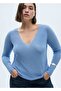 Lureks Fabric V-Neck Sweater - 5