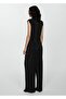 Pleated Sleeveless Blouse - 4