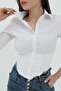 Gi̇pe Detailed Front Cropped Shirt with Corset Detail - 5