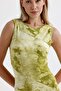 Slit sleeveless Stretch Fabric viscose dress |   Elb35734 peanut green batik - 4
