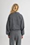 Thick Fabric and Pale Effect Coool Crop Sweatshirt - Zippered Basic Model B8194Ax23Wn - 8