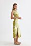 Slit sleeveless Stretch Fabric viscose dress |   Elb35734 peanut green batik - 2