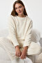 Ekru Çizgili Lurex İplik Detaylı Wellsoft Kışlık Örme Pijama Takımı THMAW25PT00070 - 2