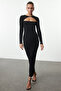 Siyah Cut Out Detaylı Bodycone/Vücudu Saran Maxi Örme Elbise TPRAW25EL00022