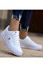 حذاء سنيكرز