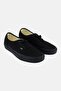 Authentic Black Sneaker