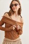 Women's Brown Zippered Blouse with Stitching Detail and Ribbed Madonna Design Blz-19002744