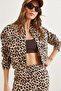 Women's Stone Black Leopard Pocketed Zippered Crop Sweatshirt Swt-19000668 - 3