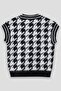 Women's V-Neck Ribbed Edge Sleeveless Houndstooth 100% Silk Shiny 2 Color Sweater - 5