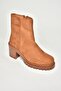 T 726911102   Tan Suede Thick Heeled Women's Boots - 8