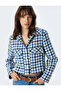 Crop Tweed Jacket with Shirt Collar and Pocket Detail, Buttoned - 2