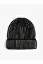 Basic Knitted Beret with Folding Detail