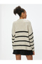 Crew Neck Knitwear Sweater with Textured Stripe Pattern - 4