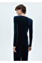 Low-Cut Velvet T-Shirt - 4