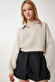 Women's Beige Polo Neck Raised Crop Knitted Sweatshirt Hw00014 - 2