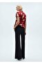 Short-Sleeved Patterned Blouse - 4
