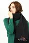 وشاح مطرز بحدود للنساء باللون الأسود