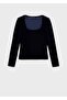 Low-Cut Velvet T-Shirt - 3