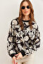 Women's Floral Black Basic Soft Textured Casual Sweatshirt Swt- 19000457