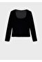 Low-Cut Velvet T-Shirt - 3