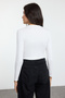 Siyah-Beyaz-Antrasit 3'lü Paket Crop Fitted/Vücuda Oturan Örme Bluz TWOAW25BZ00300 - 6